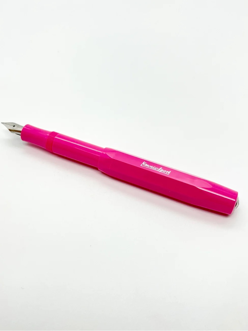 Kaweco Skyline Sport Fountain Pen in Pink Medium nib - Picture 4 of 4